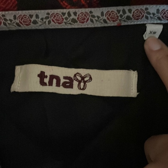 Aritzia Shirt Jacket - Picture 2 of 9